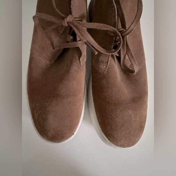 Clarks Men's CourtLite DBT Cognac Suede 26165551 Size 10 Boots Desert Boots - Picture 7 of 9